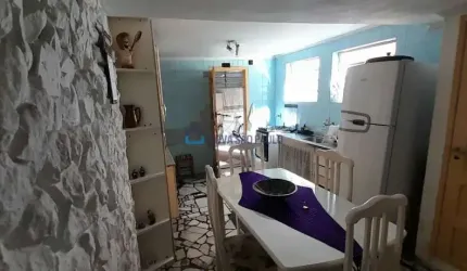 Sobrado de 4 dormitórios na Saúde