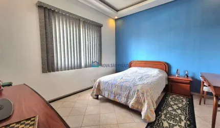 Casa com quintal, 3 dormitórios, 3 vagas próximo ao metrô São Judas e  Saúde!