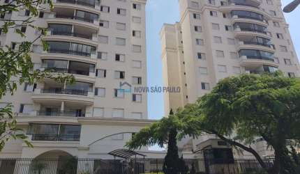Apartamento impecável, planejado, Varanda, deposito! 500 m, 6 minutos a pé ao metrô Imigrantes