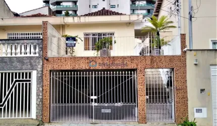 Casa Térrea com 3 dormitórios, 1 suíte,  3 vagas a 300  metros metrô Saúde