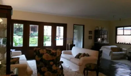 Excelente casa térrea em Mirandópolis a 600 metros do metrô Saúde! Estuda permuta!
