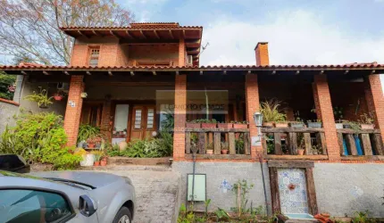 Casa de condomínio 3 dormitórios à venda no Bairro Cantegril com 286 m² de área privativa - 2 vagas de garagem
