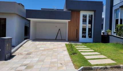 Casa de condomínio 3 dormitórios à venda no Bairro Condomínio Buena Vista com 226 m² de área privativa - 2 vagas de garagem