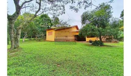 Casa 3 dormitórios à venda no Bairro Tarumã com 160 m² de área privativa - 2 vagas de garagem