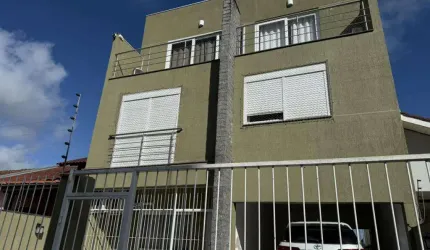 Casa 4 dormitórios à venda no Bairro Porto Verde com 289 m² de área privativa - 3 vagas de garagem