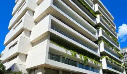 Apartamento 4 dormitórios à venda no Bairro Moinhos de Vento com 387 m² de área privativa - 4 vagas de garagem