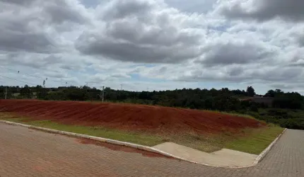 Terreno / Lote / Condomínio à venda no Bairro Vila Augusta com 180 m² de área privativa