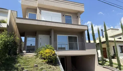 Casa de condomínio 3 dormitórios à venda no Bairro Condomínio Buena Vista com 303 m² de área privativa - 2 vagas de garagem