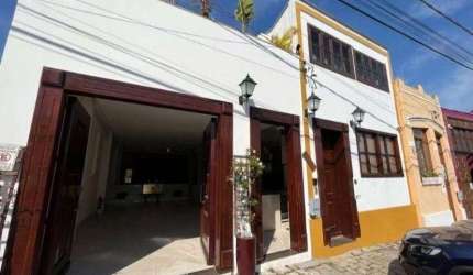 CASA no CENTRO com 4 quartos para VENDA, 554 m²