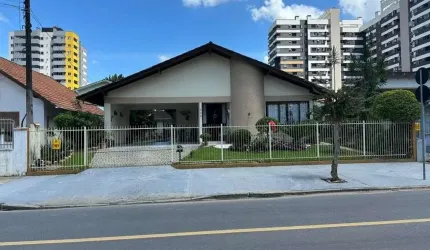 CASA no ANITA GARIBALDI com 3 quartos para VENDA, 160 m²
