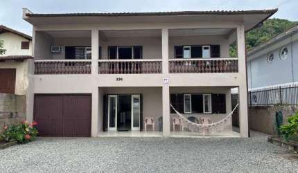 SOBRADO no PRAIA DA ENSEADA com 5 quartos para VENDA, 274 m²