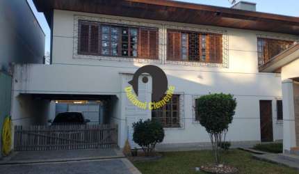Casa com 340m², terreno de 530m², 4 dormitórios à venda no bairro jardim Social.
