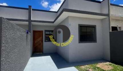 Casa de 43m², 2 dormitórios, acabamento de qualidade à venda no bairro Campo de