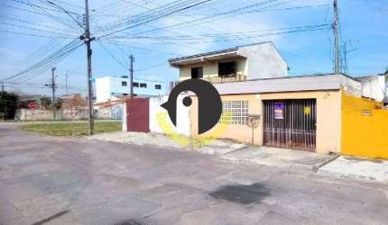 Terreno de 127,5m² com casa no bairro à venda no Jardim Torres no Uberaba, Curit