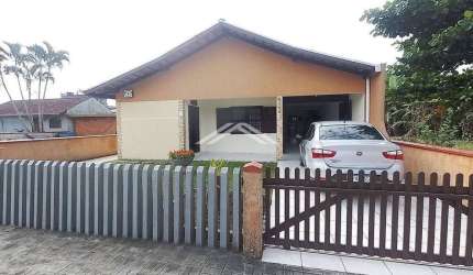Casa com 4 dormitórios à venda, 162 m² por R$ 700.000,00 - Brasília - Itapoá SC