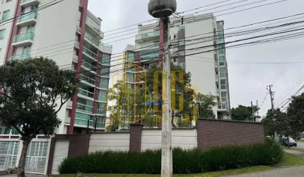 Apartamento alto padrão em Água Verde  -  Curitiba