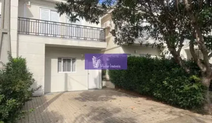 Sobrado Espetacular no Condomínio Thina - Seu Novo Lar Espera por Você!
