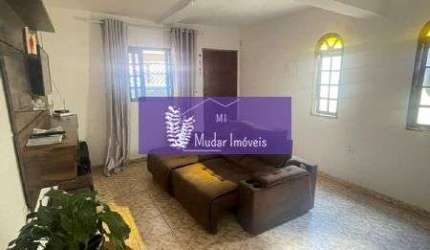 Encantadora Casa à Venda - Conforto e Praticidade em Excelente Localização!