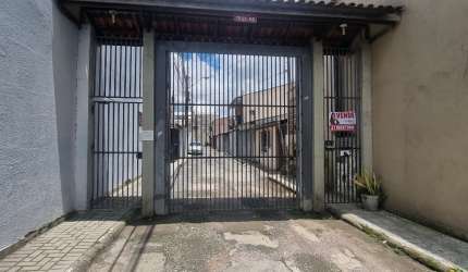 Casa 2 dormitórios em ótima localização