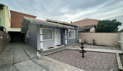 Casa 2 Dormitórios