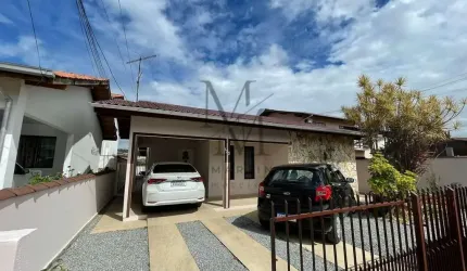 Casa 3 dormitórios com Suite