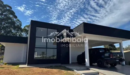 Casa à venda no Cond. Shambala III - 1.088m²