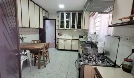 Casa com 3 quartos à venda na Maria de Jesus Simões, 101, Vila Romero, São Paulo por R$ 750.000