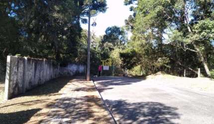 Excelente Terreno de 871 m2 à Venda na Santa Felicidade R$  789.900,00