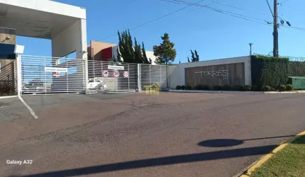 Terreno no Condomínio Residencial Villa Torres I, com 1.000 m2 de área útil