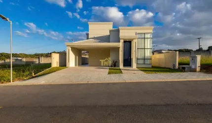 Casa em Condomínio Fechado no Centro de Colombo