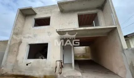 Casa com 3 quartos à venda na Tijuca, 87, Santa Cândida, Curitiba por R$ 900.000