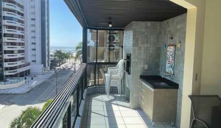 Amplo Apartamento em Excelente Localização