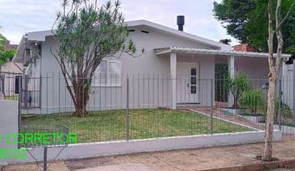 Casa com 2 quartos à venda na Rua Otelo Rosa, 407, Ferroviário, Montenegro, 184 m2 por R$ 650.000