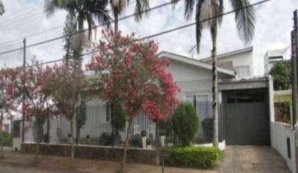Casa à venda - em São João