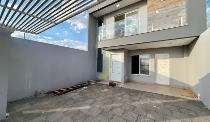 SOBRADO COM SOBRA DE TERRENO