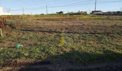 Lote no Verona com 17,22 de frente