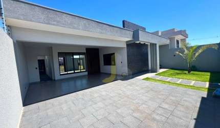 Casa com Espaço Gourmet com Churrasqueira + Excelente Sobra de Terreno ao lado