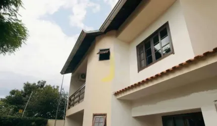 sobrado região central, excelente para ponto comercial