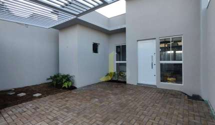 CASA COM SUÍTE MAIS 2 QUARTOS NOVA