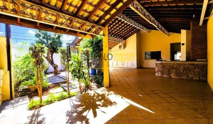 Casa com 3 quartos (1 suíte) à venda, 260 m² por R$ 850.000 - Residencial Furlan - Santa Bárbara D'