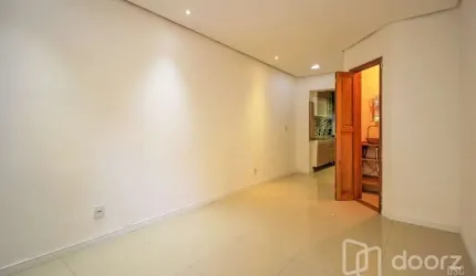 Casa em condomínio fechado com 1 quarto à venda na Rua Mura, 371, Guarujá, Porto Alegre, 70 m2 por R$ 200.000