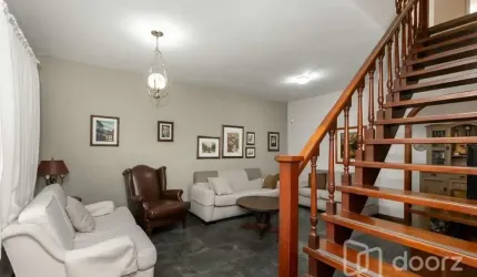 Casa com 3 quartos à venda na Rua Péricles, 332, Jardim Petrópolis, São Paulo, 162 m2 por R$ 900.000