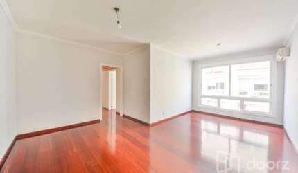 Apartamento com 3 quartos à venda na Rua Marquês do Pombal, 477, Moinhos de Vento, Porto Alegre, 100 m2 por R$ 699.000