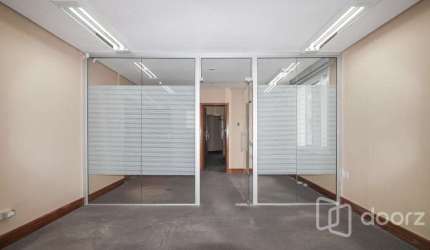Sala comercial à venda na Avenida Benjamin Constant, 1066, São João, Porto Alegre, 69 m2 por R$ 199.000