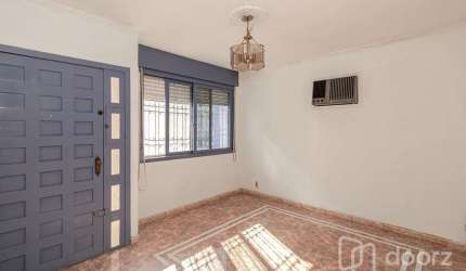 Casa com 3 quartos à venda na Avenida Professor Paula Soares, 416, Jardim Itu Sabará, Porto Alegre, 195 m2 por R$ 637.900