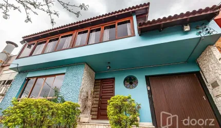 Casa com 5 quartos à venda na Avenida Engenheiro José Maria de Carvalho, 94, Vila Ipiranga, Porto Alegre, 330 m2 por R$ 1.190.000