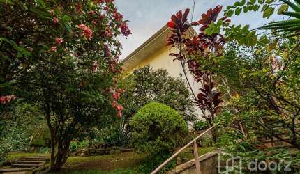 Casa com 3 quartos à venda na Rua Itabaquara, 190, Pacaembu, São Paulo, 320 m2 por R$ 4.000.000