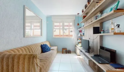 Apartamento com 2 quartos à venda na Travessa Escobar, 494, Camaquã, Porto Alegre, 48 m2 por R$ 220.000