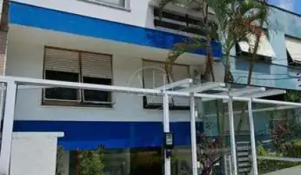 AMPLO APARTAMENTO EM EXCELENTE LOCALIZAÇÃO NA PARTE PLANA DO BAIRRO!!!