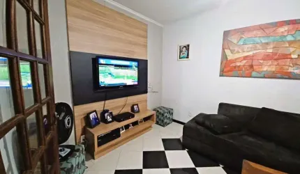 Casa com 3 quartos à venda na Frei Caneca, 51, Vila Santana, Sorocaba por R$ 400.000